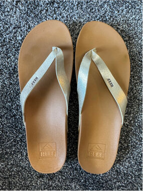 Women's Reef Cushion Bounce Court Sandals in Gold Size 9